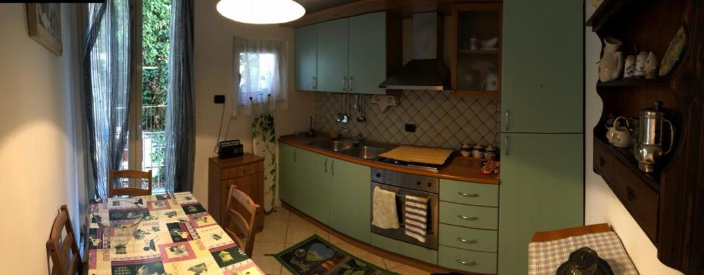 The Trip House - Between The Center And The Sea - Free Wifi And Jacuzzi Catania Bagian luar foto