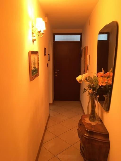 The Trip House - Between The Center And The Sea - Free Wifi And Jacuzzi Catania Bagian luar foto