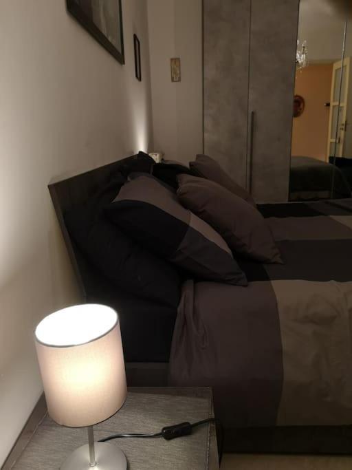 The Trip House - Between The Center And The Sea - Free Wifi And Jacuzzi Catania Bagian luar foto